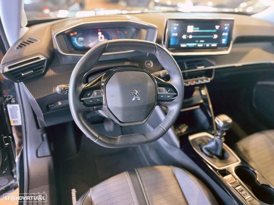 Peugeot 2008 1.2 PureTech Allure Pack - 13