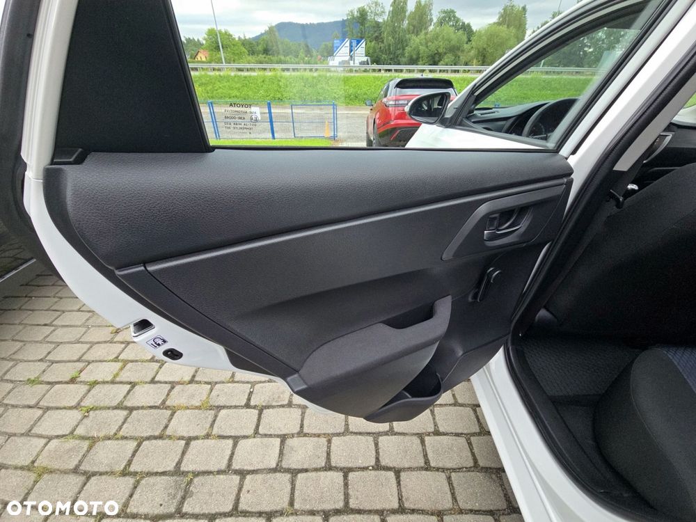 Toyota Auris - 22
