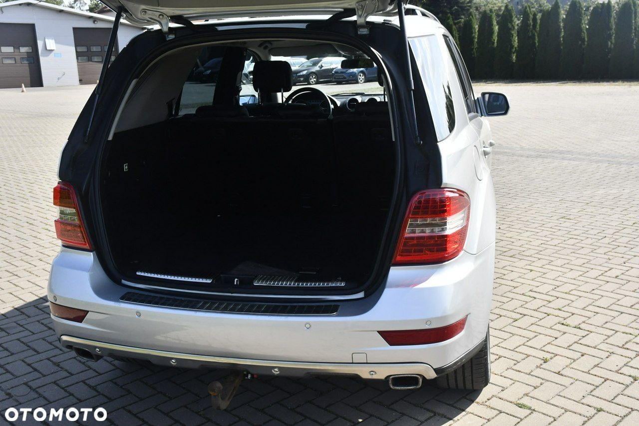 Mercedes-Benz ML - 29