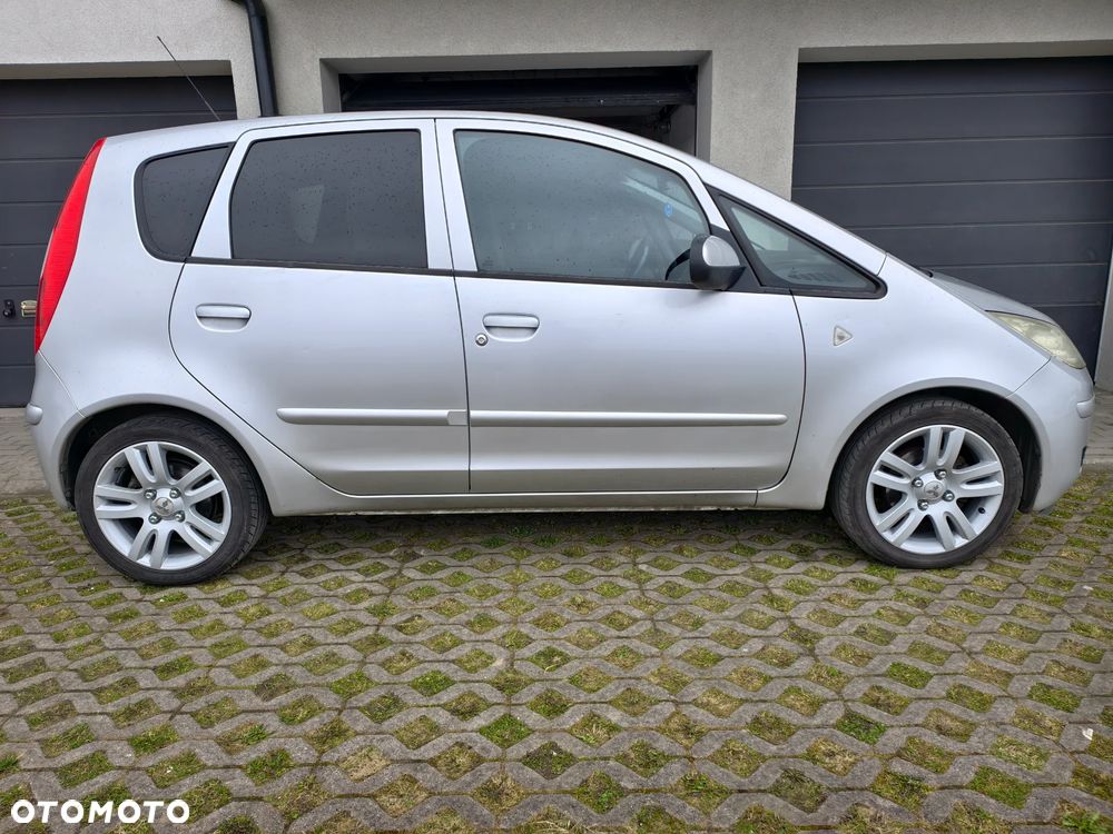 Mitsubishi Colt 1.5 Invite - 13