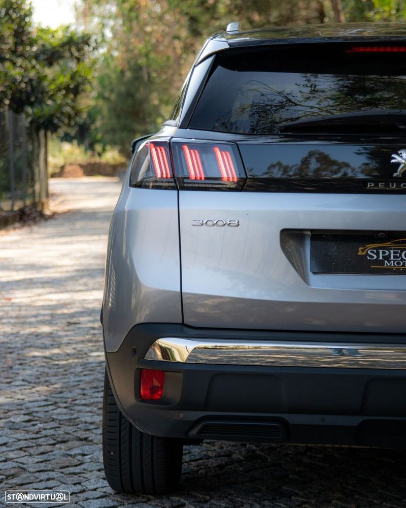 Peugeot 3008 1.6 Hybrid Allure Pack e-EAT8 - 16