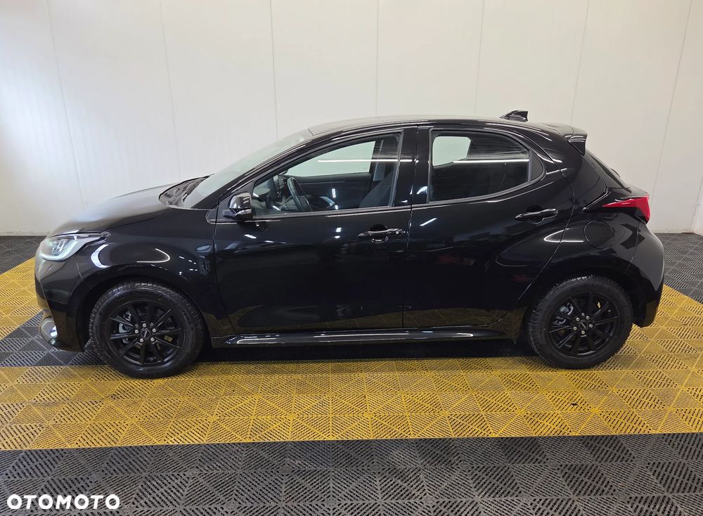 Toyota Yaris Hybrid 1.5 Executive - 3