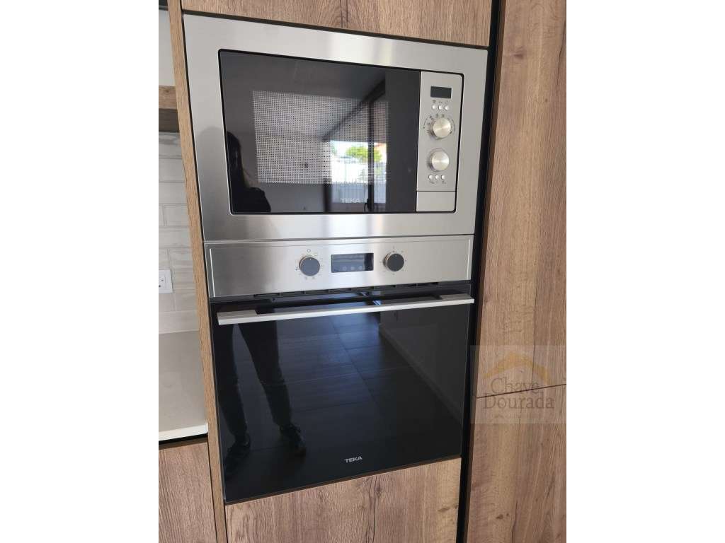 Apartamento T2 de luxo a estrear no Alto de São João - Grande imagem: 4/23