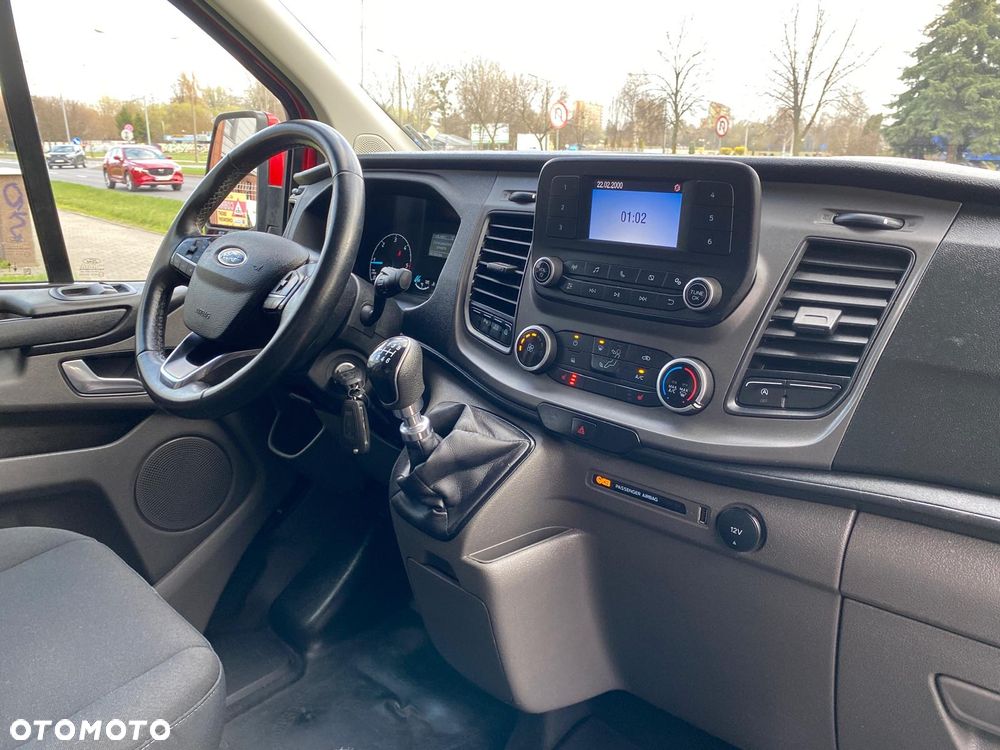Ford TRANSIT CUSTOM L2H1 2,0 TDCI 130KM TYLKO 143.000 KM - 37