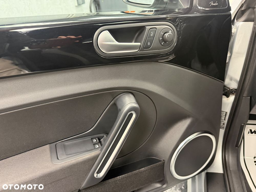 Volkswagen Beetle 2.0 TSI Sport DSG - 12