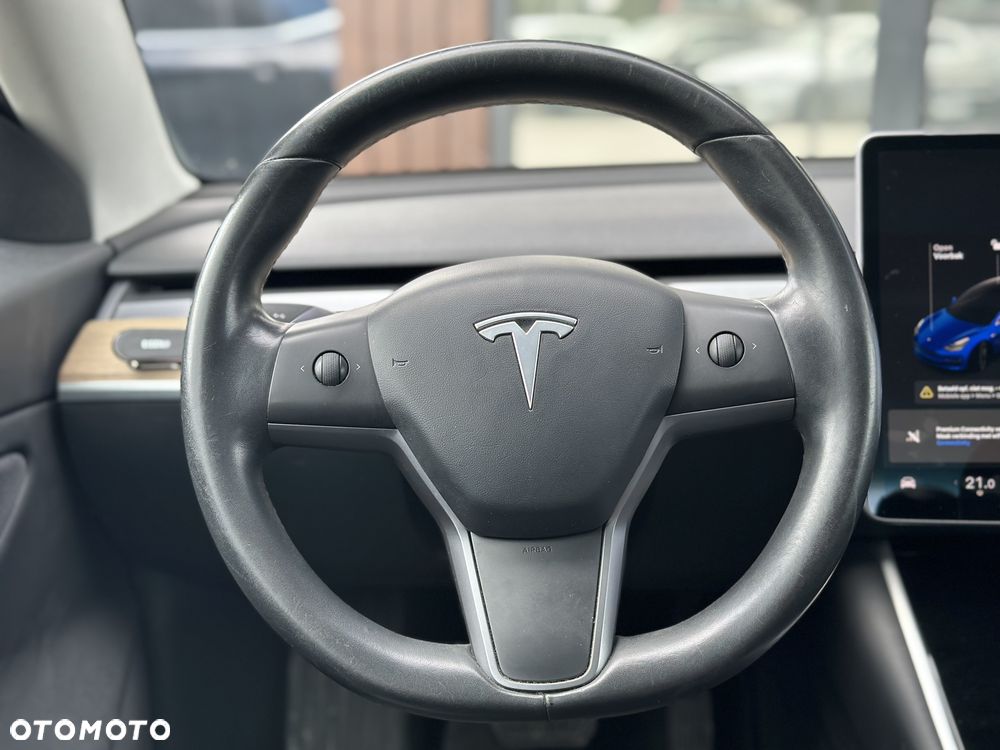 Tesla Model 3 Standard Reichweite Plus Hinterradantrieb - 13