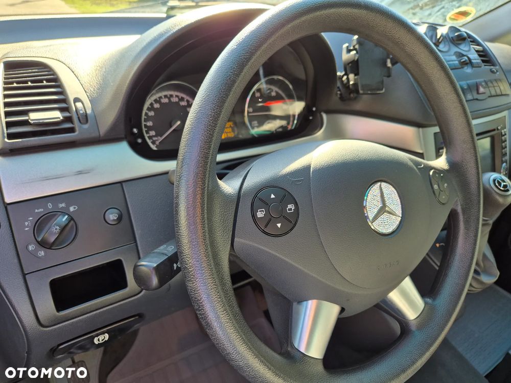 Mercedes-Benz Viano 2.2 CDI DPF kompakt 4Matic Automatik Trend - 25