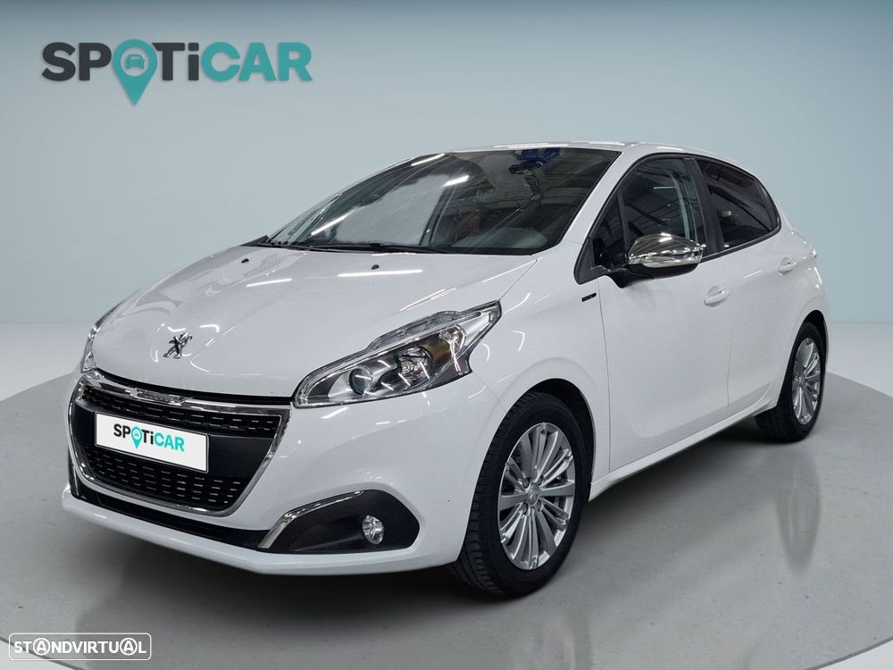 Peugeot 208 1.2 PureTech Signature - 1