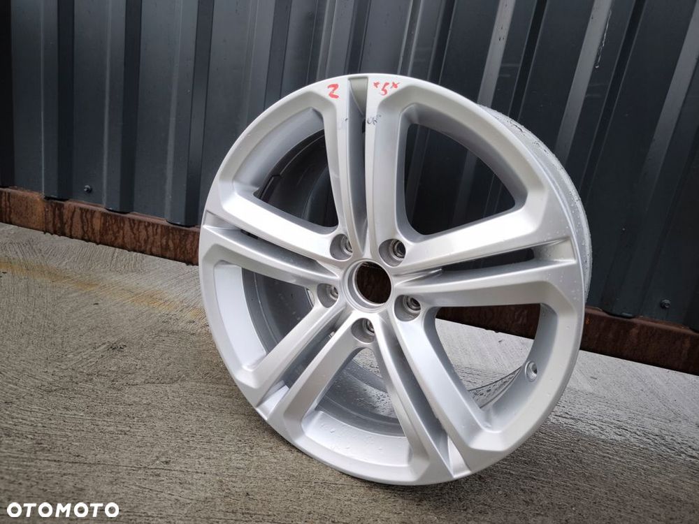 FELGA ALUMINIOWA AUDI VW SEAT SKODA 8.0J R17 ET41 1K8601025T Z*5* OK - 3