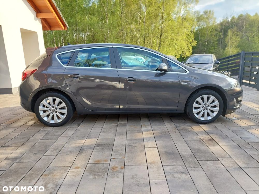 Opel Astra 1.4 Turbo Exklusiv - 6