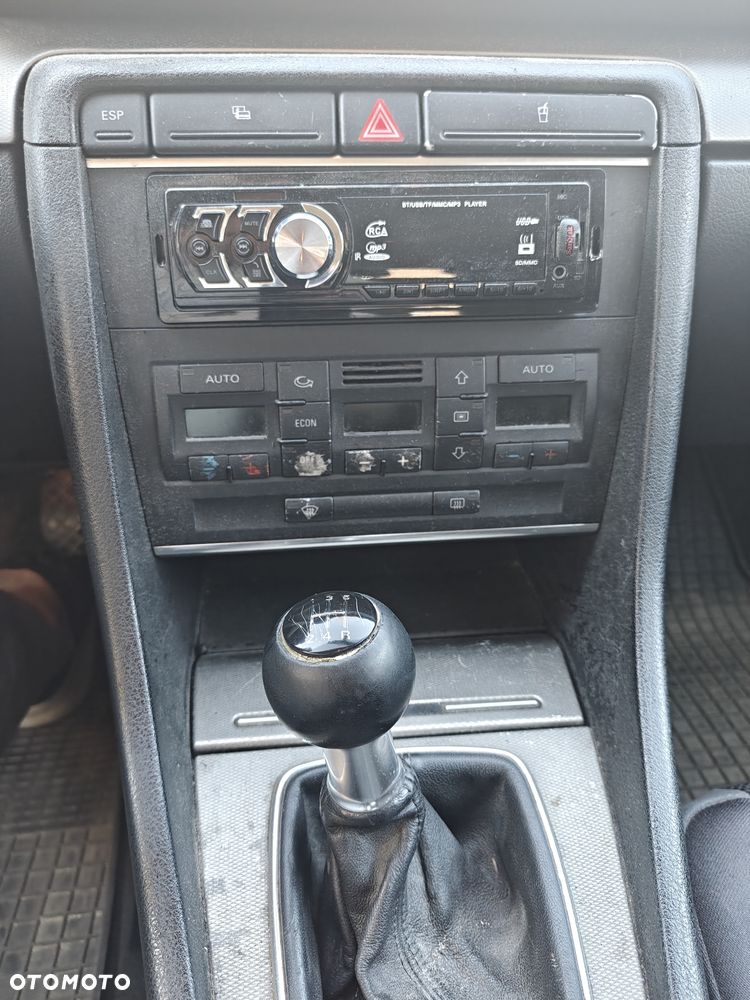 Audi A4 Avant - 9