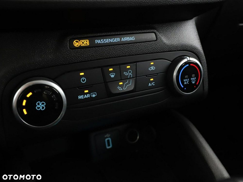 Ford Focus - 27