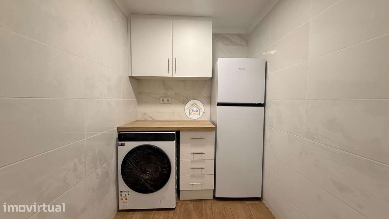 Moradia T2 Totalmente Renovada em Quelfes | Escolha os Acabamentos | E - Grande imagem: 4/22
