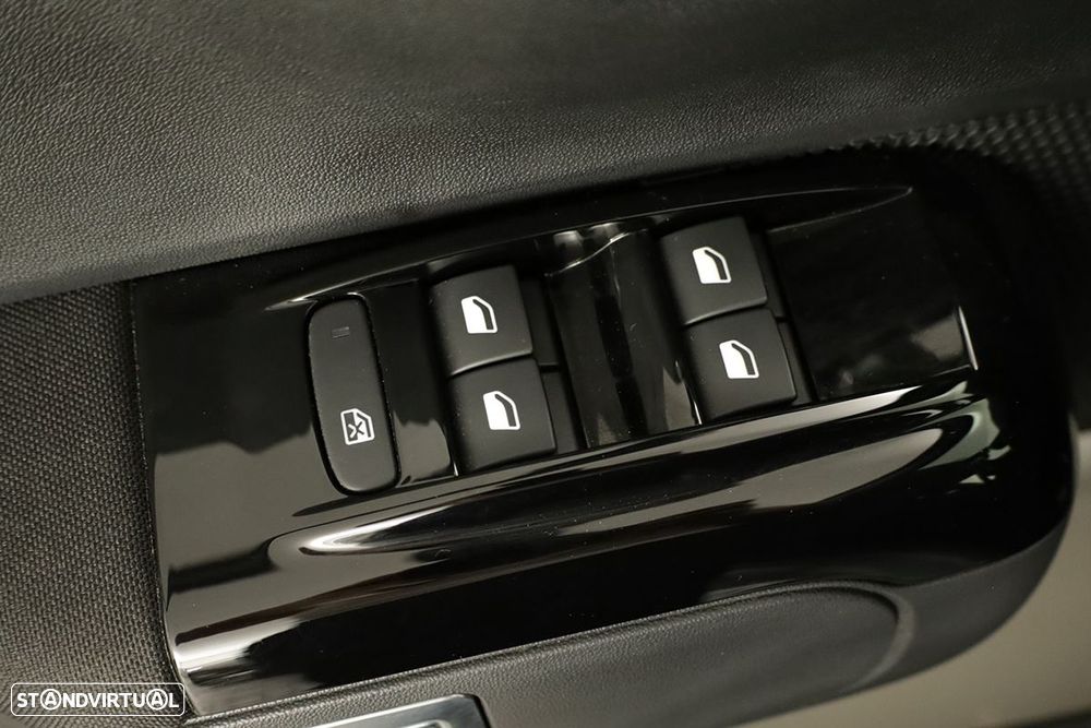 Citroën C3 1.2 PureTech Max - 21