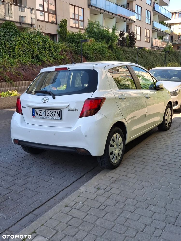 Toyota Yaris 1.0 Active EU6 - 4