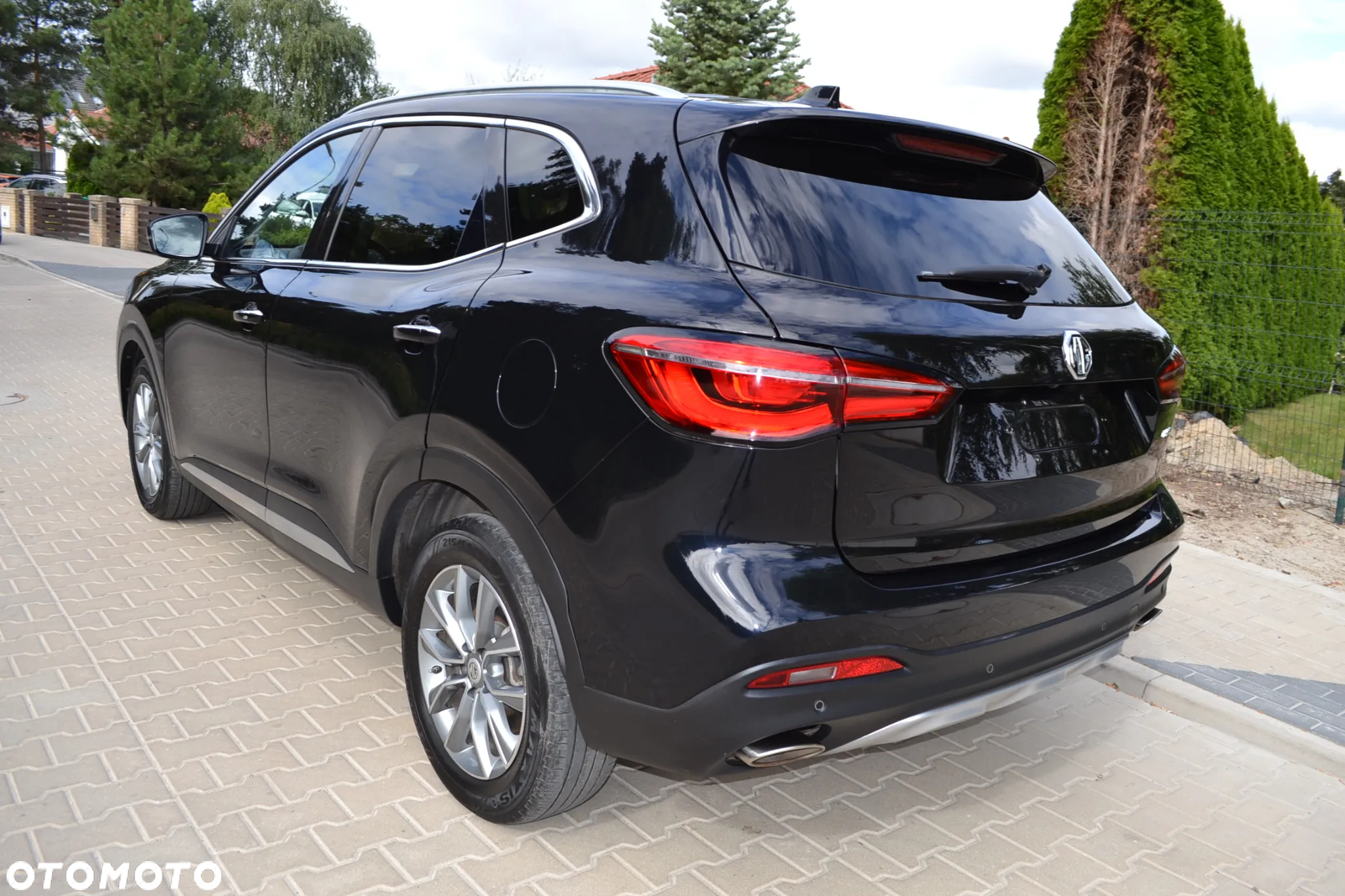 MG HS 1.5 T-GDI Exclusive DCT - 3