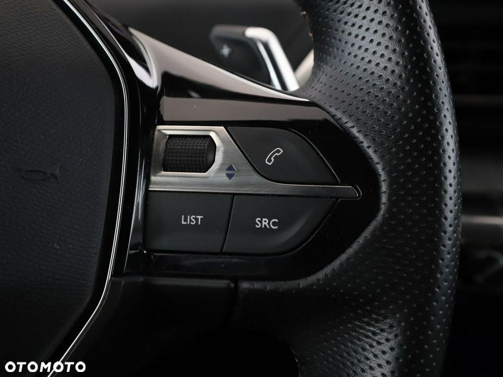 Peugeot 3008 1.6 PureTech GT S&S EAT8 - 33
