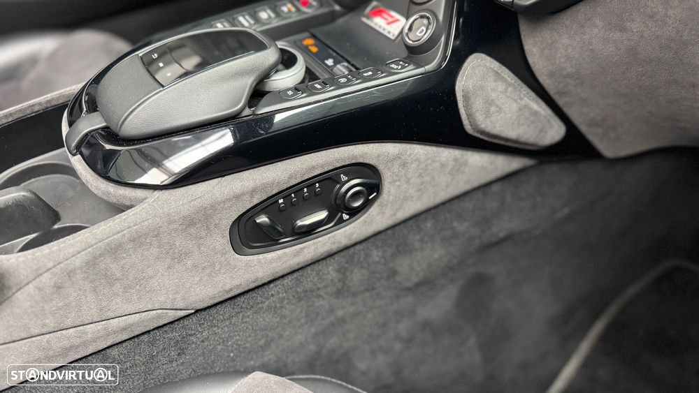 Aston Martin Vantage Roadster V8 F1 Edition - 20