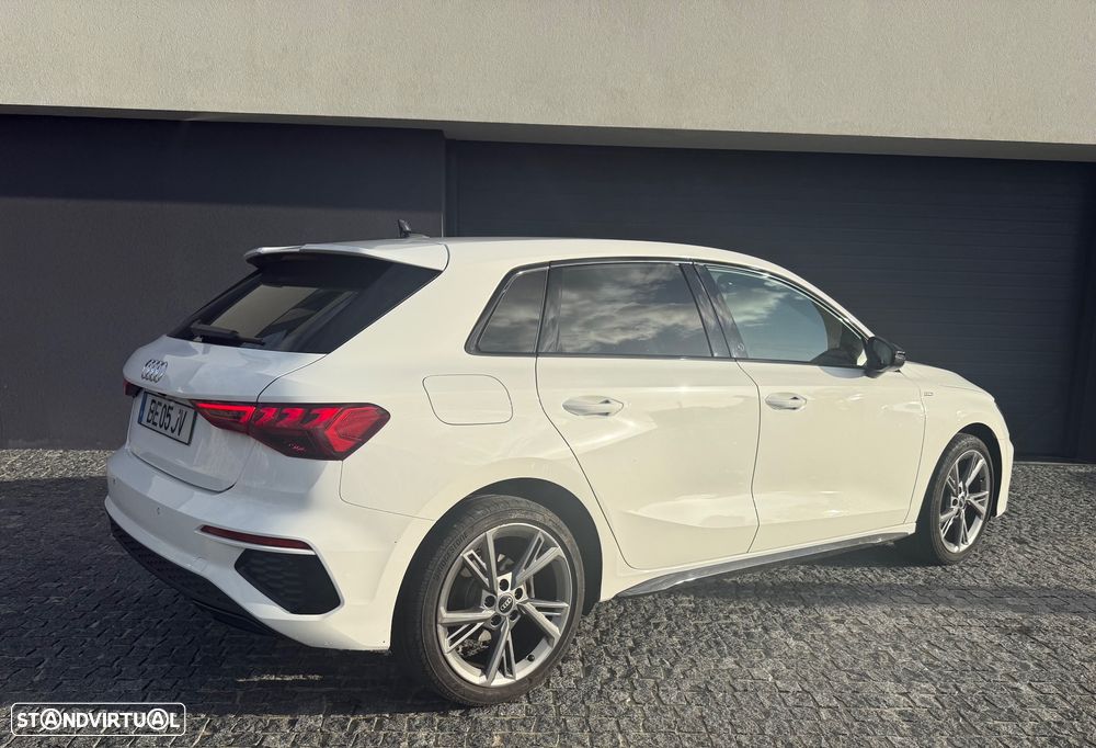 Audi A3 Sportback TFSIe 150 kW S tronic S line - 4