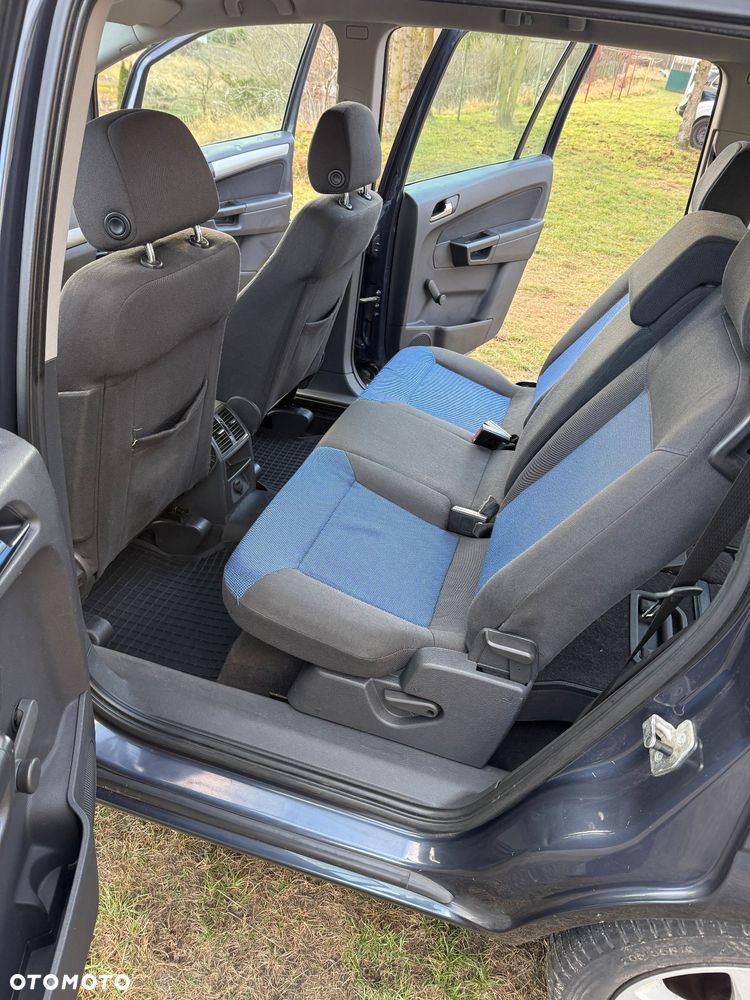 Opel Zafira 1.6 - 7