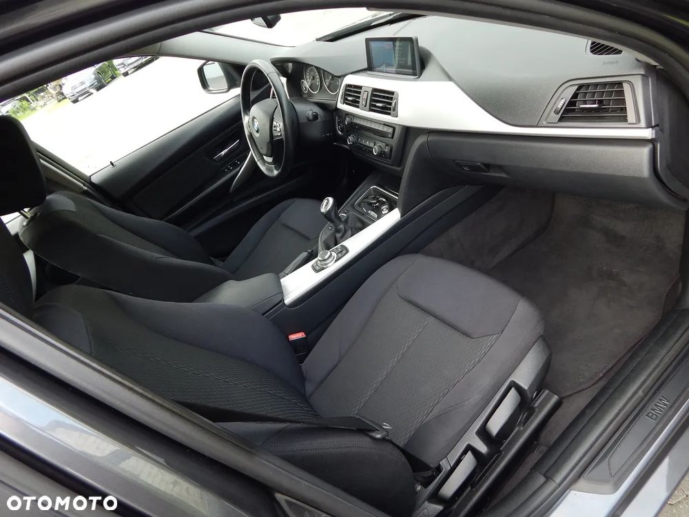 BMW Seria 3 320d Blue Performance Luxury Line - 10