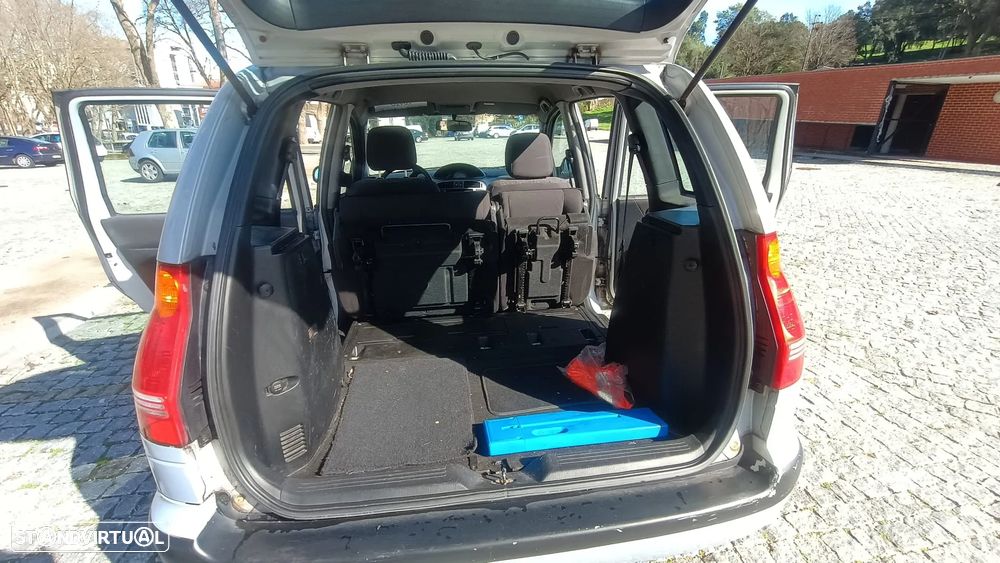 Hyundai Matrix 1.5 CRDi GLS - 14