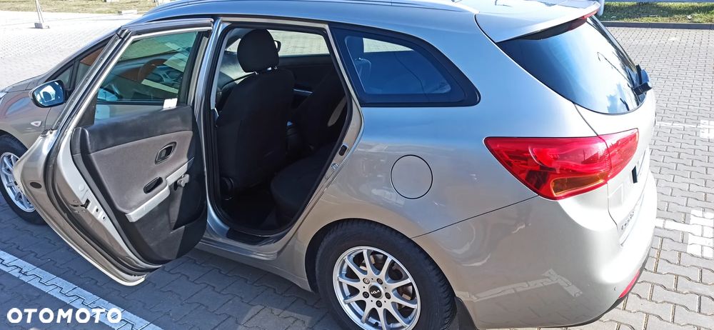 Kia Ceed 1.6 GDI L - 14