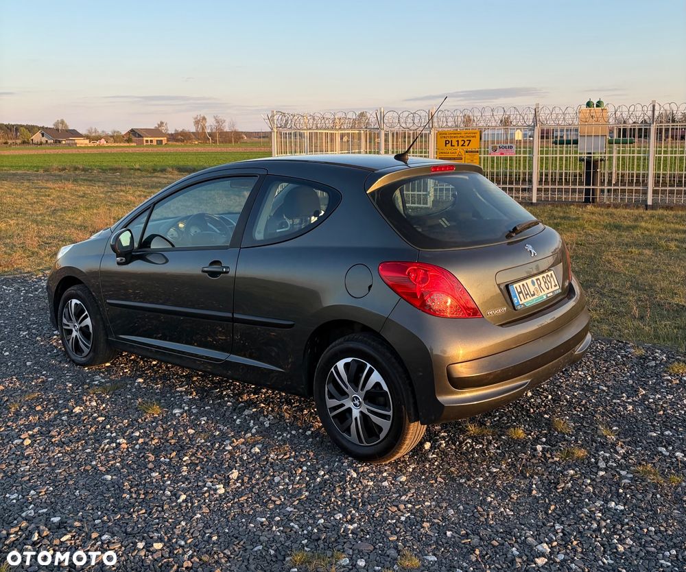 Peugeot 207 90 Sport - 10