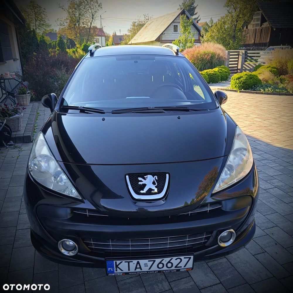 Peugeot 207 - 11