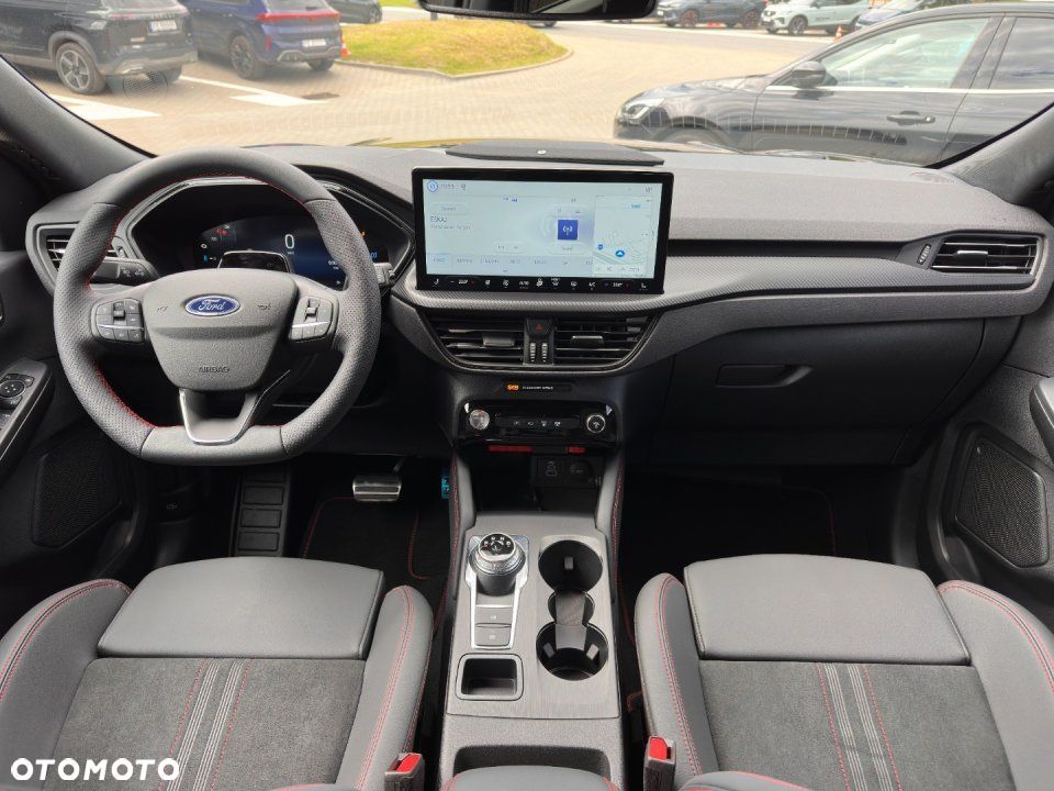 Ford Kuga - 28
