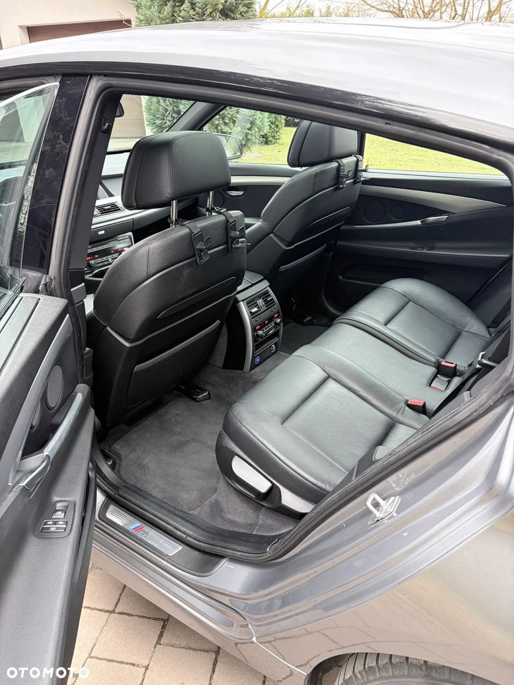BMW 5GT - 5