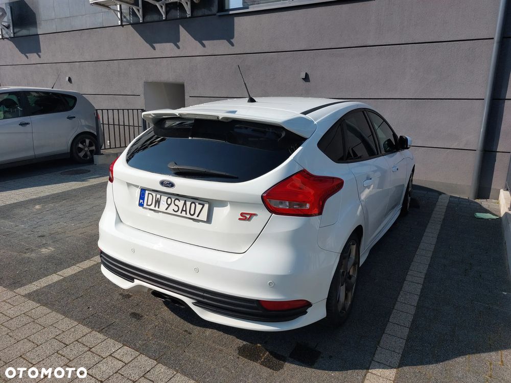 Ford Focus ST - 3
