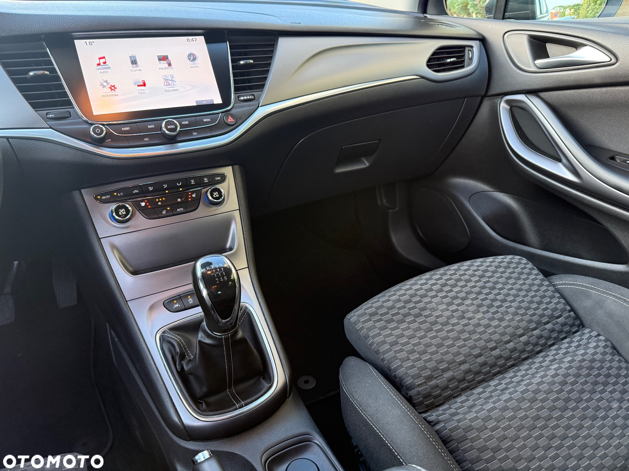 Opel Astra 1.6 D (CDTI) Start/Stop Innovation - 22