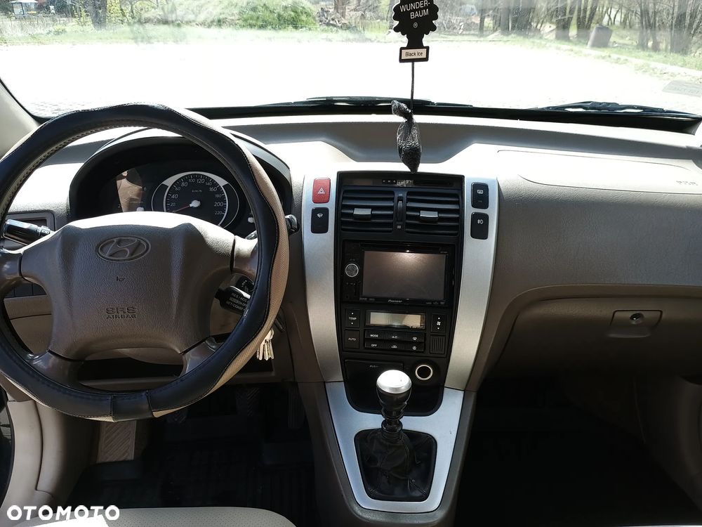 Hyundai Tucson 2.0 CRDi VGT 2WD GLS - 8