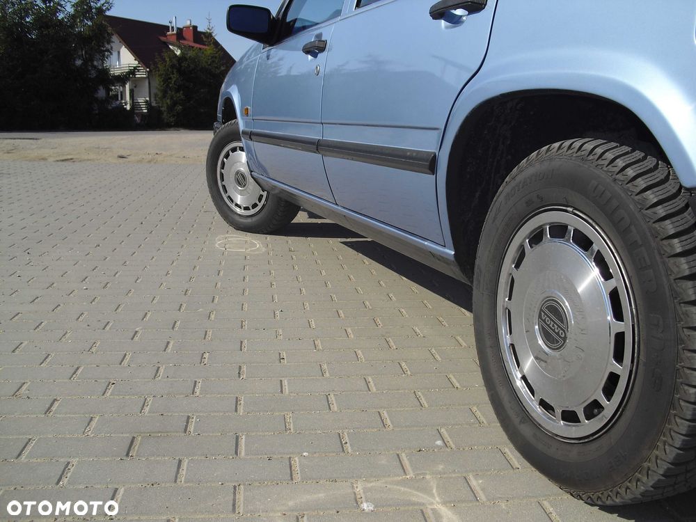 Volvo Seria 700 - 4