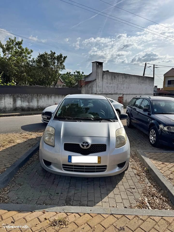 Toyota Yaris 1.4 D-4D - 11