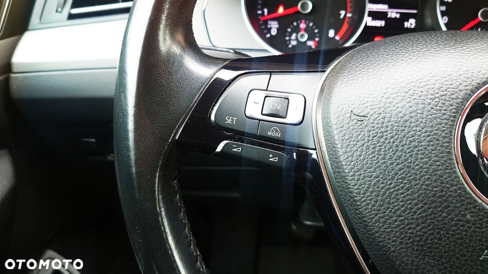 Volkswagen Passat 1.4 TSI BMT Trendline - 21