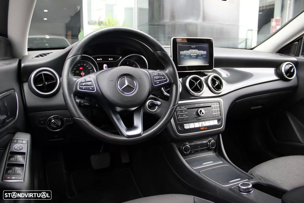 Mercedes-Benz CLA 180 d Shooting Brake Aut. - 4