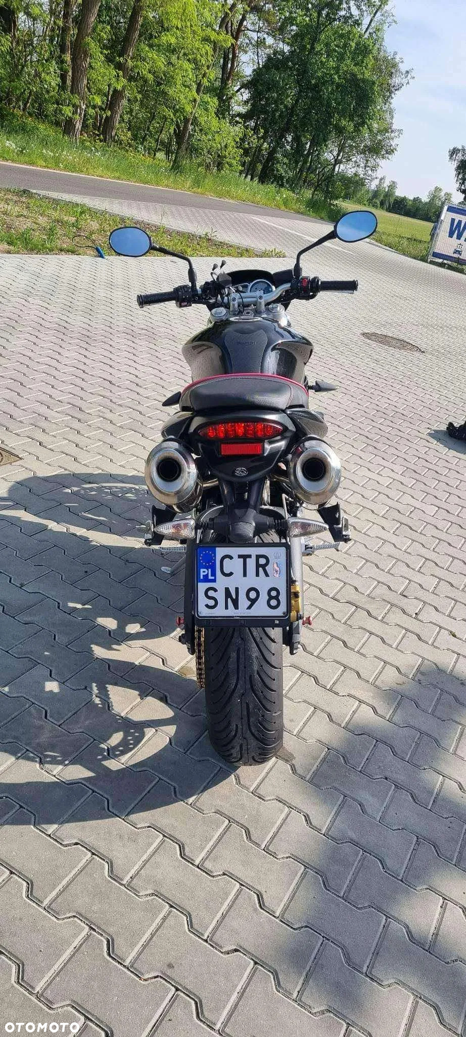Triumph Street Triple - 7