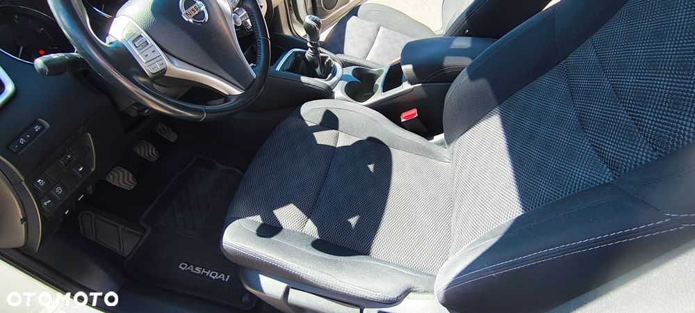 Nissan Qashqai 1.5 dCi Tekna EU6 - 15