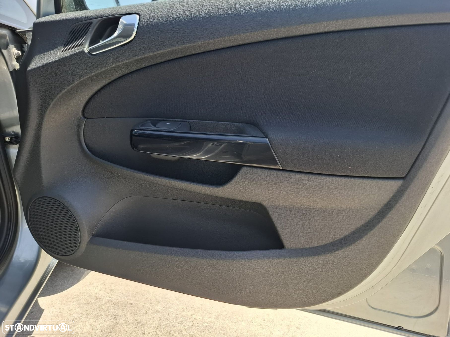 Opel Corsa 1.2 Go! FlexFuel - 30