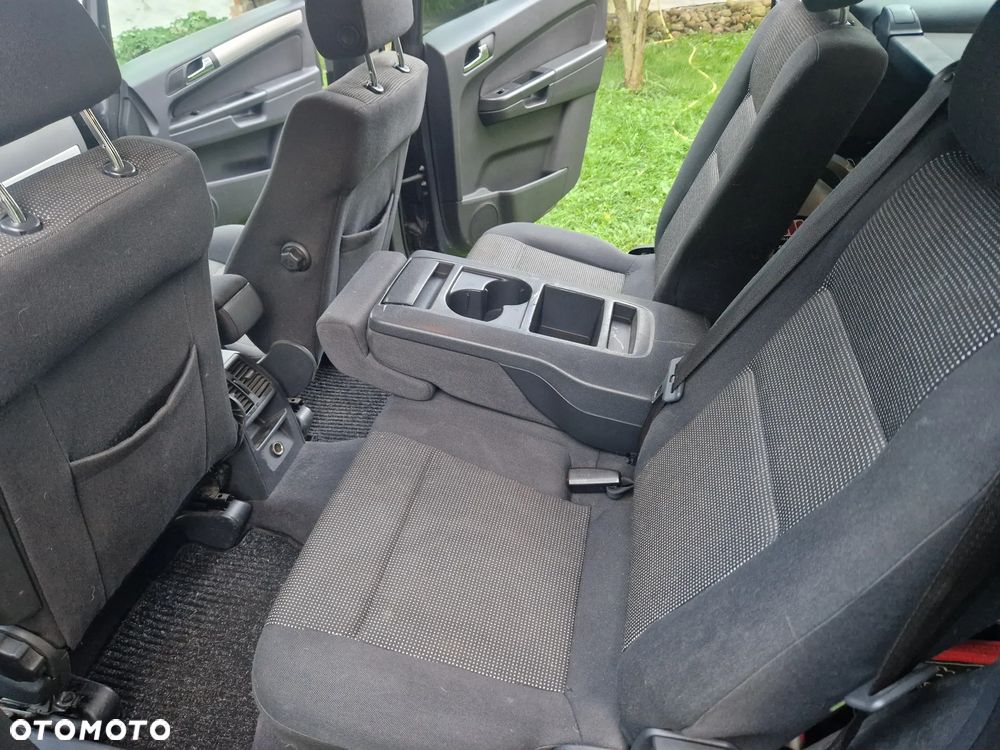 Opel Zafira - 21