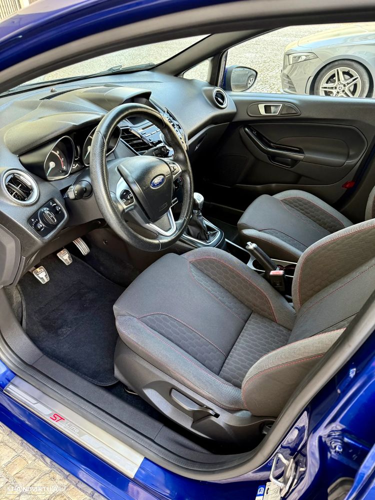 Ford Fiesta 1.0 EcoBoost ST-Line - 8