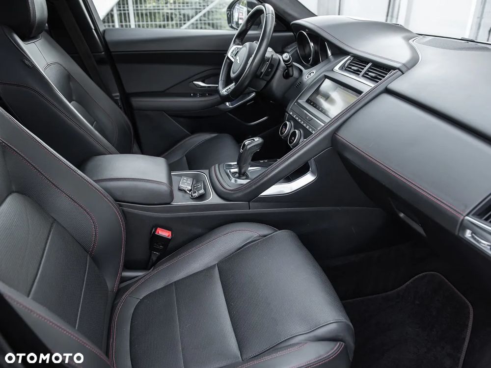 Jaguar E-Pace D180 AWD R-Dynamic S - 36