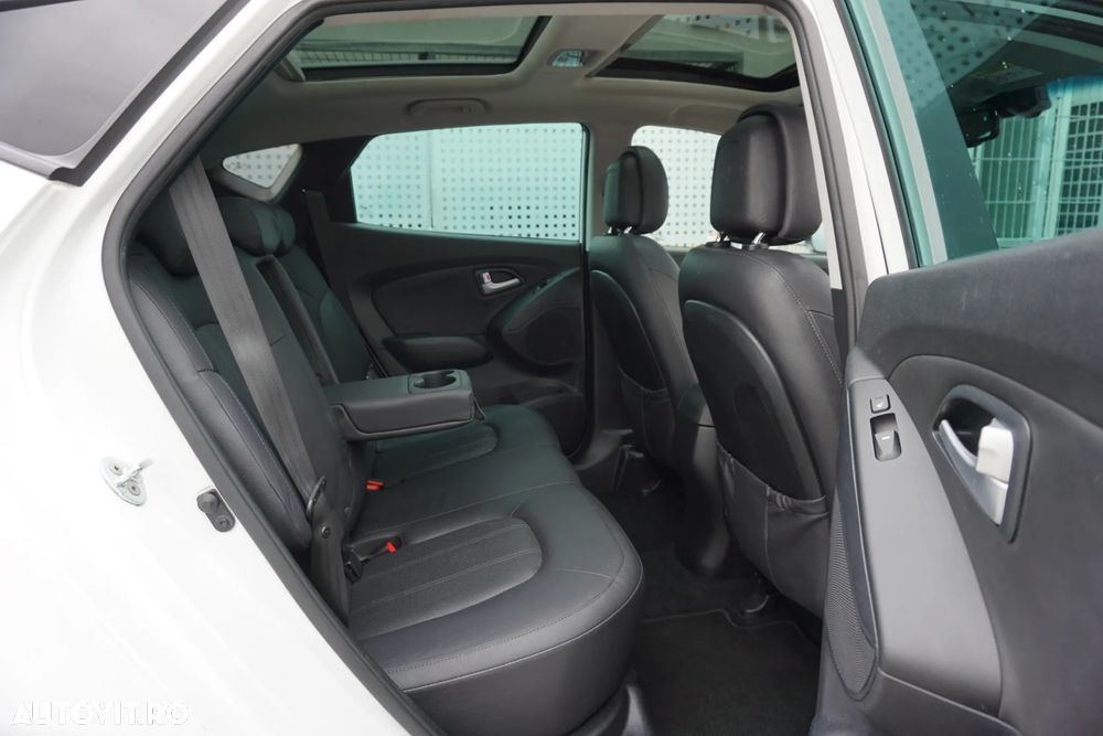 Hyundai ix35 2.0 CRDI 4WD Automatik Style - 9