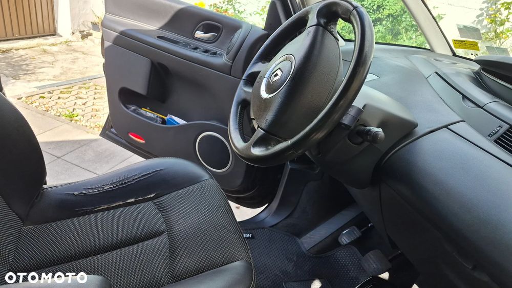 Renault Espace 2.0 dCi Privilege - 17