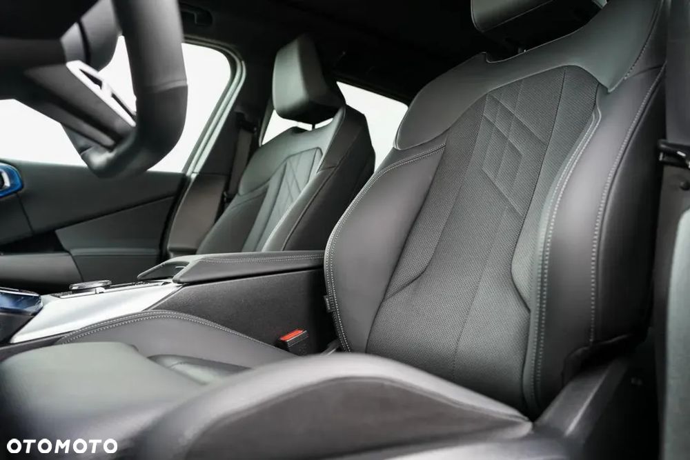 BMW X3 20 xDrive - 14