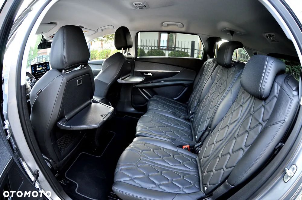 Peugeot 5008 1.2 PureTech Allure S&S - 26