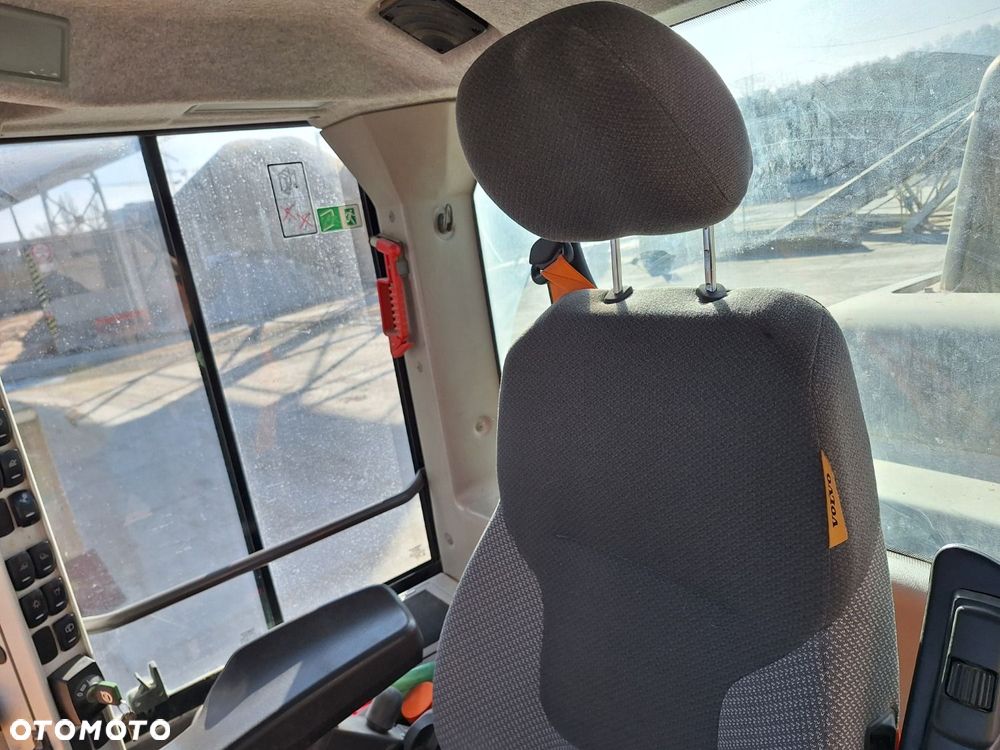 Volvo L 120 H 4X4 - 10