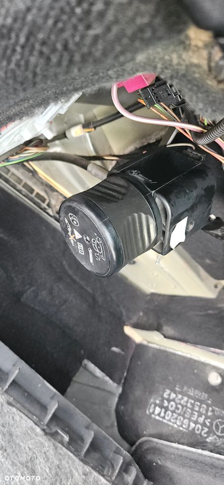 Mercedes-Benz Klasa C 180 Kompressor Automatik BlueEFFICIENCY Avantgarde - 39